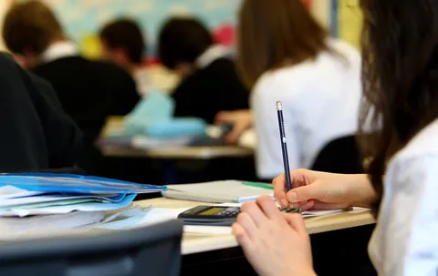 SELT English test: when it is needed for a visa or citizenship and how to take it
