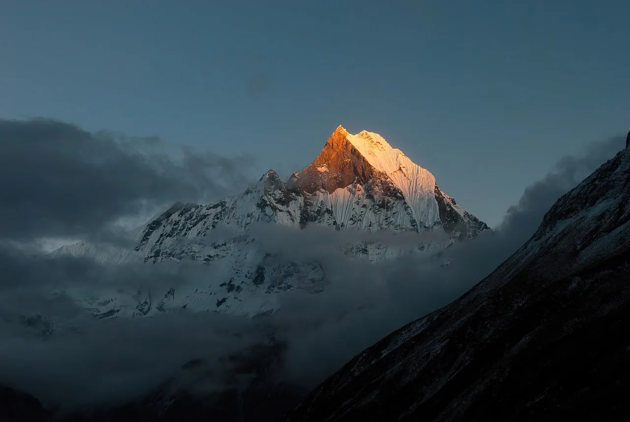 Górski krajobraz w Nepalu