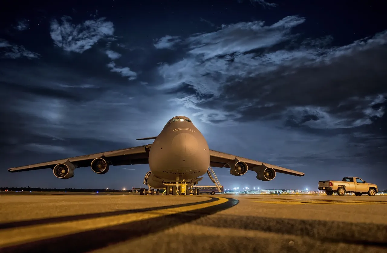 An aeroplane at an airport